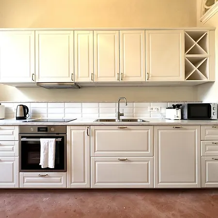 Le Logge - La Contessa * سيينا