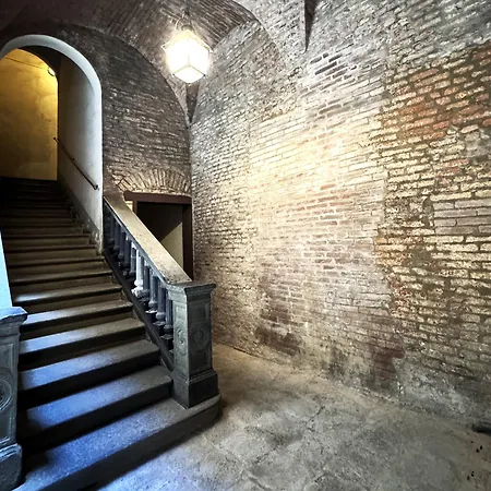 Le Logge - La Contessa Apartament *